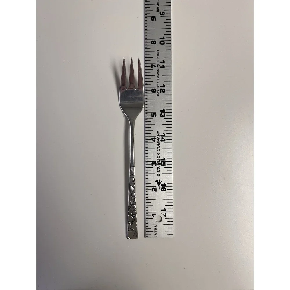 1847 Rogers Bros NAVAHO Salad Fork‎ International Stainless Navajo 1960 Flatware